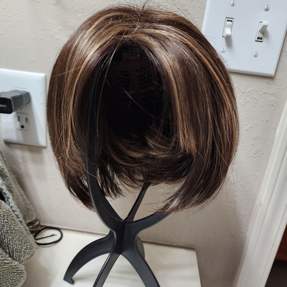 Henry Margu wig